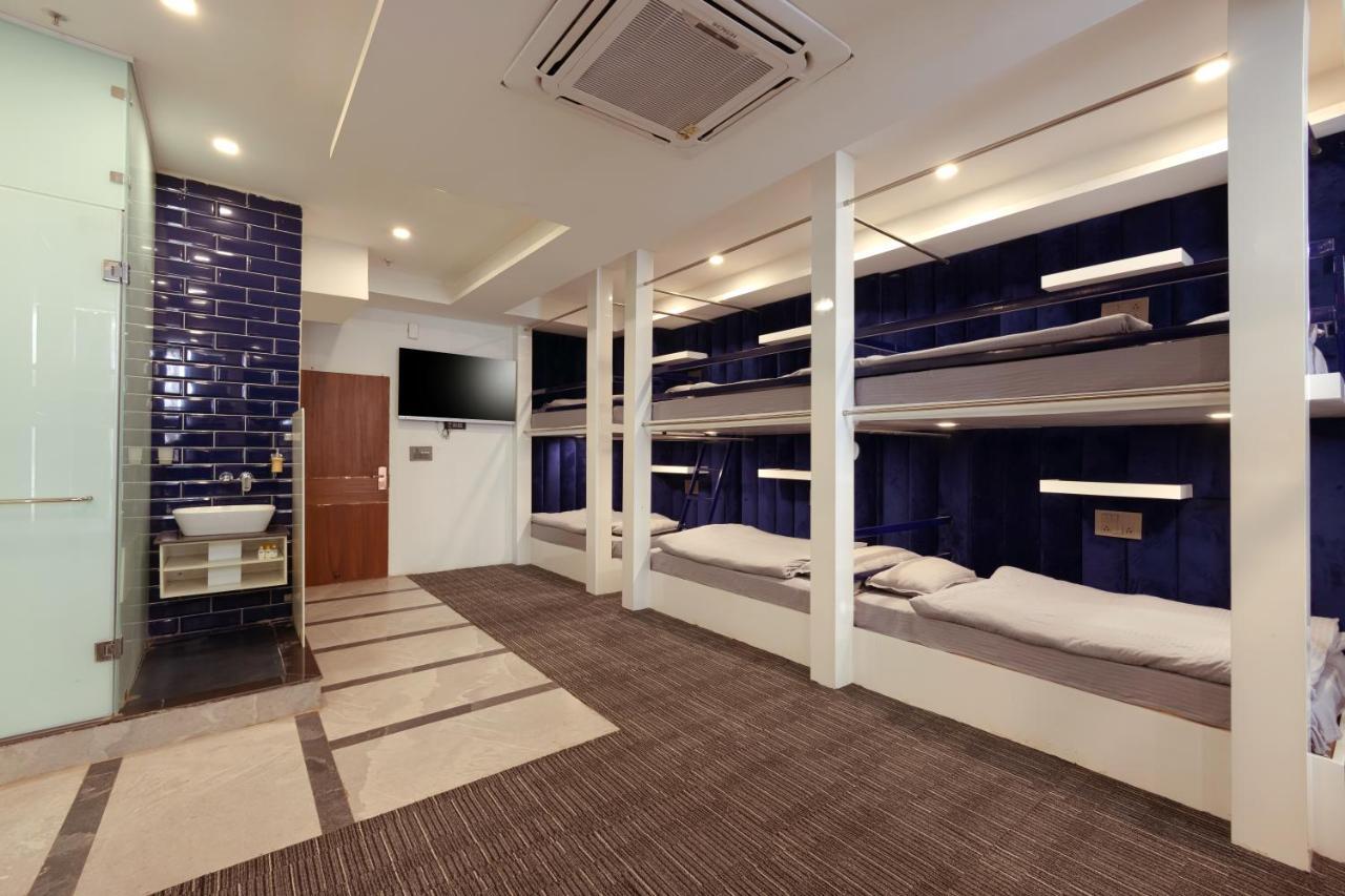 Hotel Bay Laurel Retreat Faridabad Exteriör bild